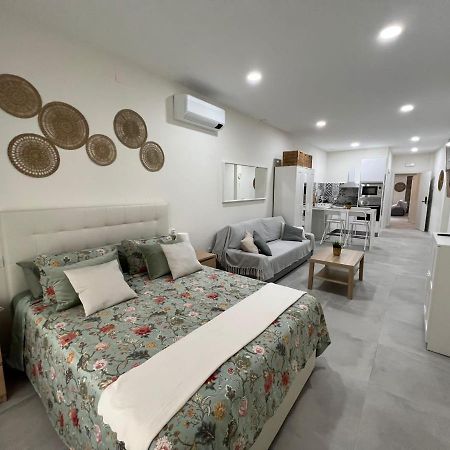 Centro Estudio Trinidad Malaga 3 외부 사진