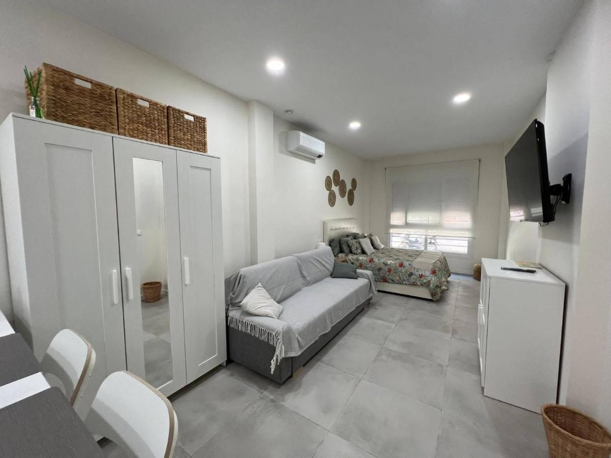 Centro Estudio Trinidad Malaga 3 외부 사진