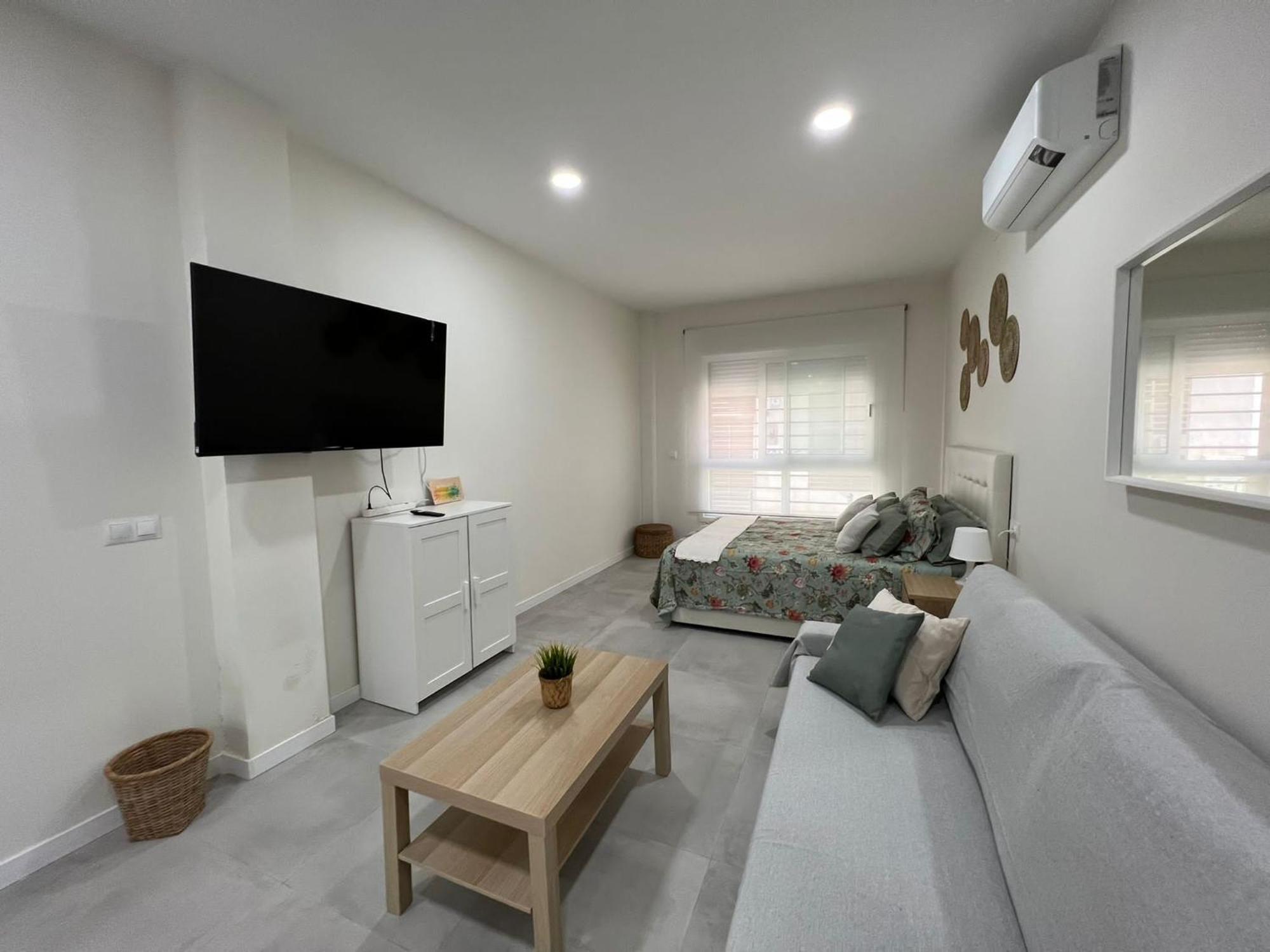 Centro Estudio Trinidad Malaga 3 외부 사진